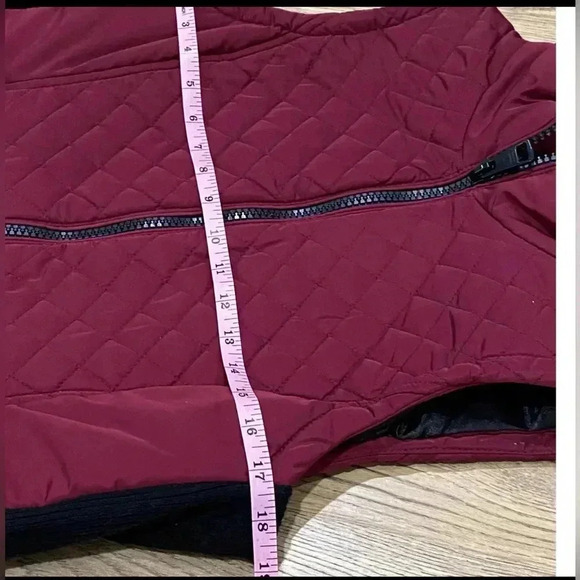 ANDREW MARC Ladies' Quilted Vest Size Small Red Beet Full Zip Sleeveless Jacket - Picture 10 of 12